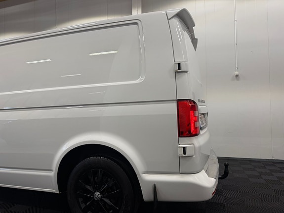 Volkswagen Transporter 11 of 30