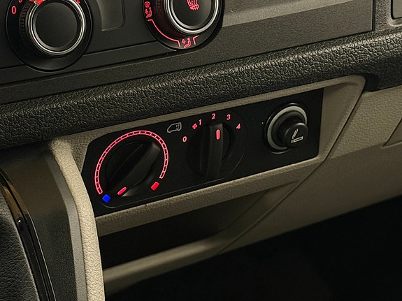 Volkswagen Transporter 26 of 30