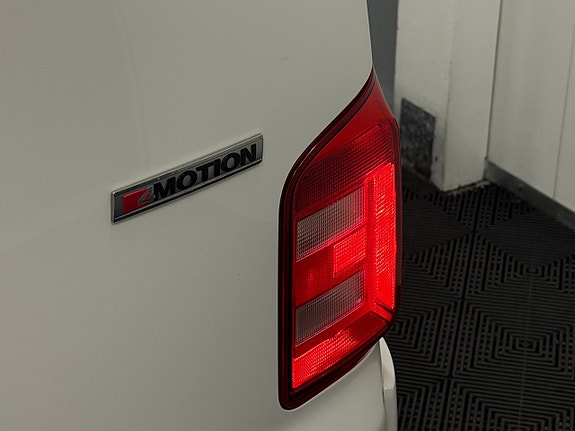 Volkswagen Transporter 18 of 30