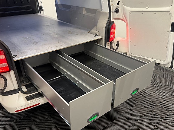 Volkswagen Transporter 14 of 30