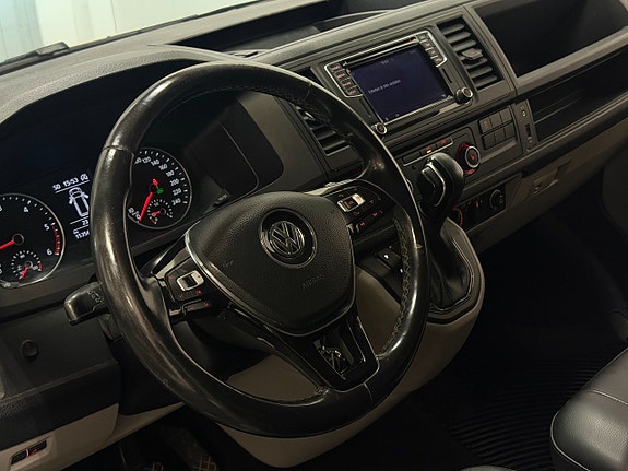 Volkswagen Transporter 23 of 30