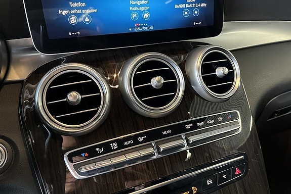 Mercedes-Benz GLC200 d 13 of 22