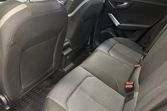Audi Q2 12 of 18