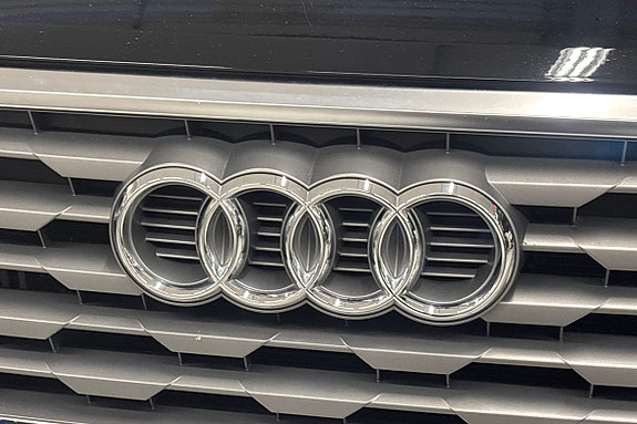 Audi Q2 16 of 18