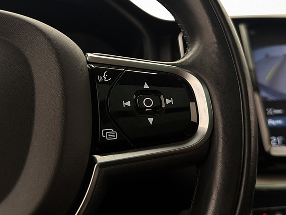 Volvo XC60 18 of 29