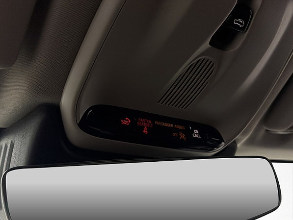 Volvo XC60 27 of 29