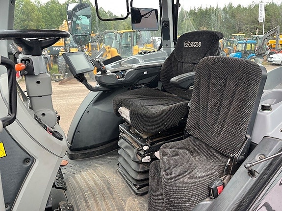 Valtra T 254 Versu 4 of 5