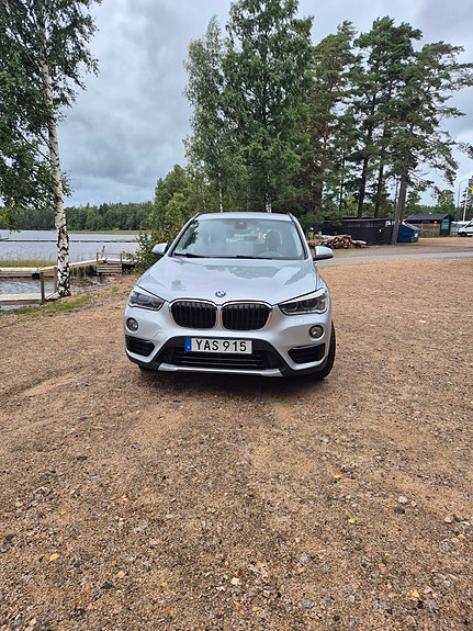 BMW X1 2 of 4