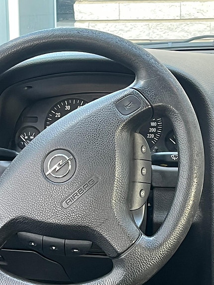 Opel Astra 8 of 8