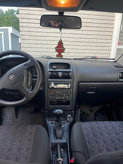 Opel Astra 4 of 8