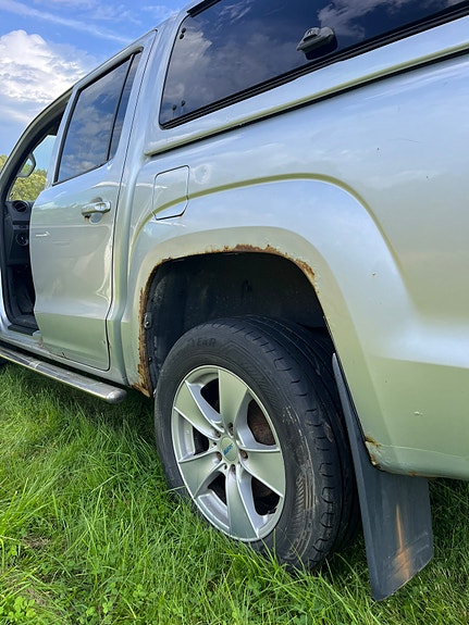Volkswagen Amarok 9 of 9