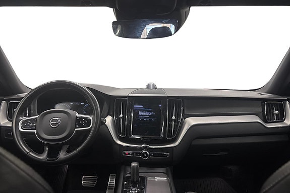Volvo XC60 9 of 24