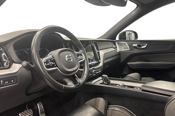 Volvo XC60 8 of 24