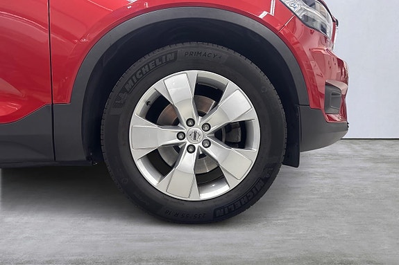 Volvo XC40 14 of 23