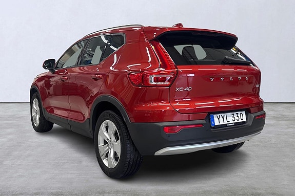 Volvo XC40 4 of 23