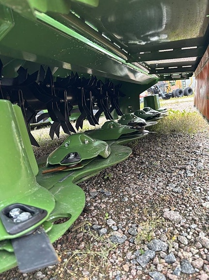 Krone Easy  Cut F 320 4 of 7
