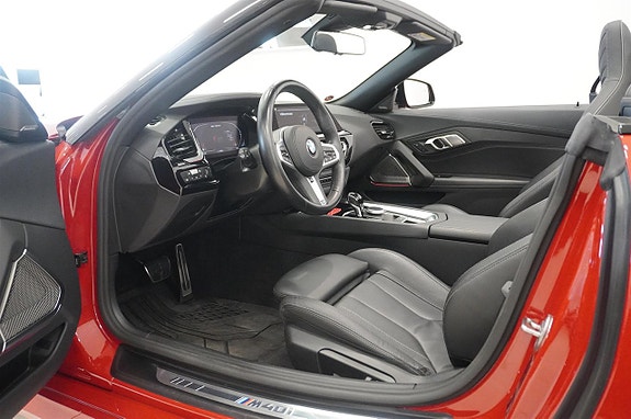 BMW Z4 2 of 13