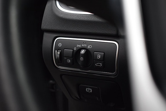 Volvo V60 Cross Country 29 of 29