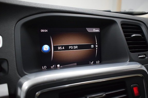 Volvo V60 Cross Country 24 of 29