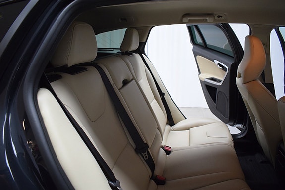 Volvo V60 Cross Country 26 of 29