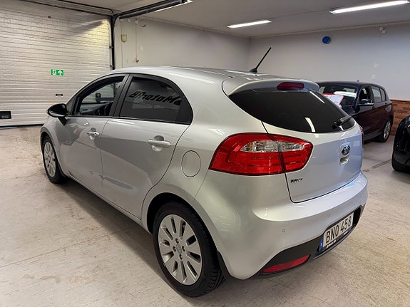 Kia Rio 5 of 12
