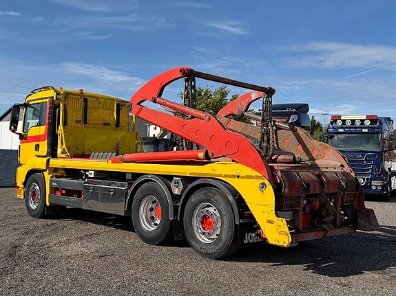 MAN TGS 26,460 6X2-4 LL Serie 7523 3 of 16
