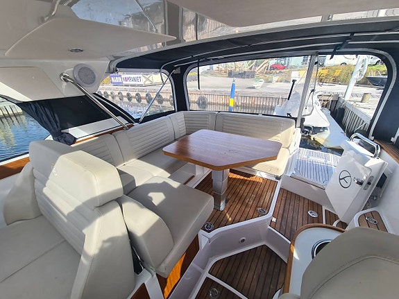 Aquador 28 HT  Mercruiser/ Mercury V6 3.0 2022 6 of 12
