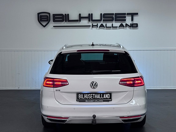 Volkswagen Passat 8 of 26
