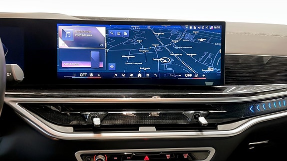 BMW X5 11 of 12
