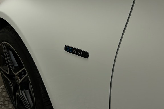 Mercedes-Benz C300 e 27 of 27