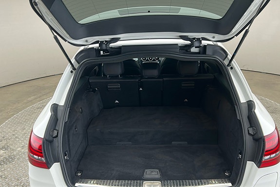 Mercedes-Benz C300 e 14 of 27