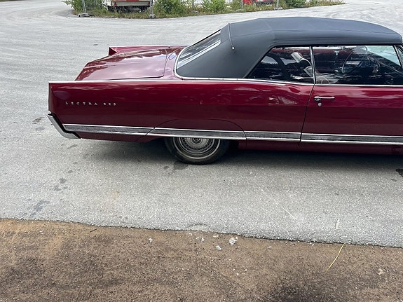 Buick Electra 225 7 of 22