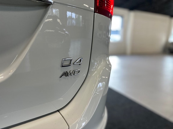 Volvo XC60 5 of 17