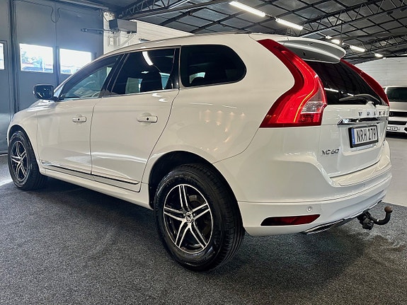 Volvo XC60 4 of 17