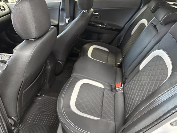Kia Ceed 9 of 16