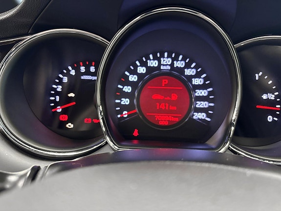 Kia Ceed 10 of 16