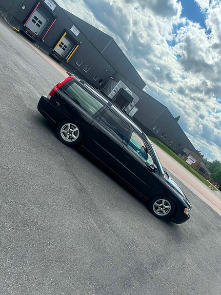 Volvo V70 9 of 9