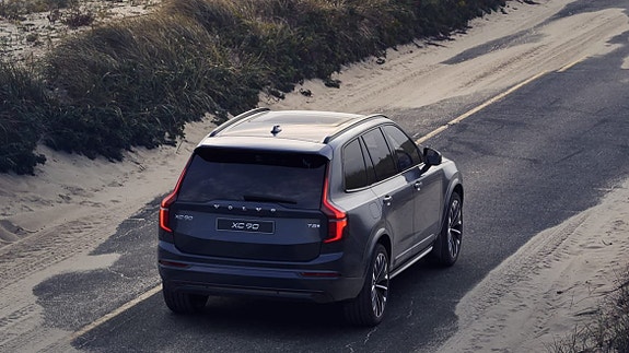 Volvo XC90 9 of 30