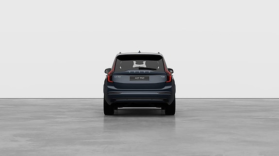 Volvo XC90 18 of 30