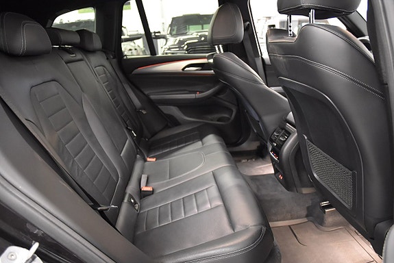 BMW X3 14 of 22
