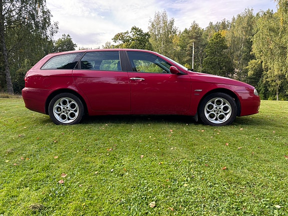 Alfa Romeo 156 2 of 4