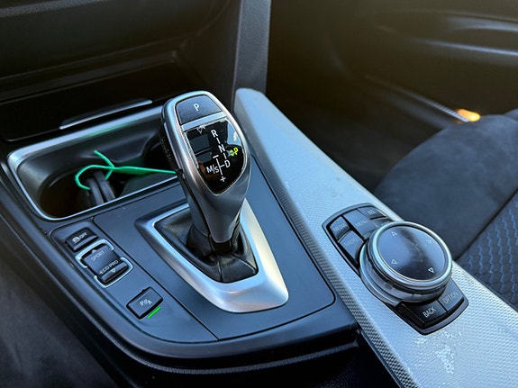 BMW 320d 16 of 25