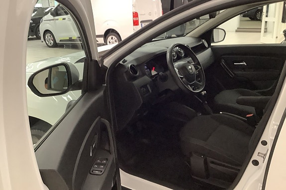 Dacia Duster 7 of 9