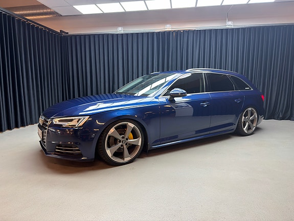 Audi A4 2 of 20