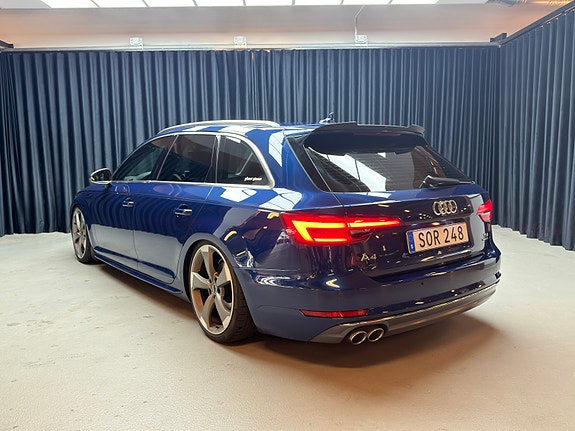 Audi A4 4 of 20