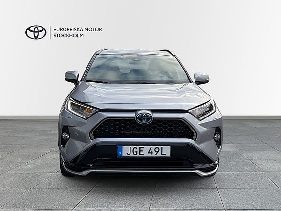 Toyota RAV4 5 of 13