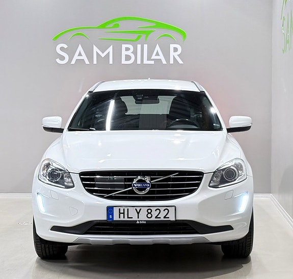 Volvo XC60 3 of 22
