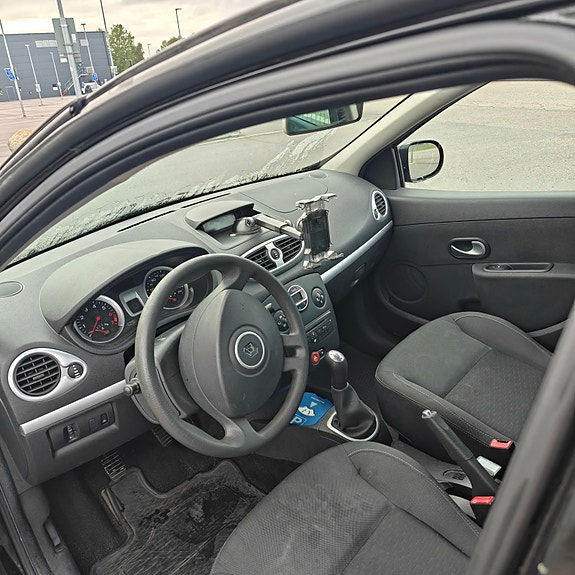 Renault Clio 5 of 8
