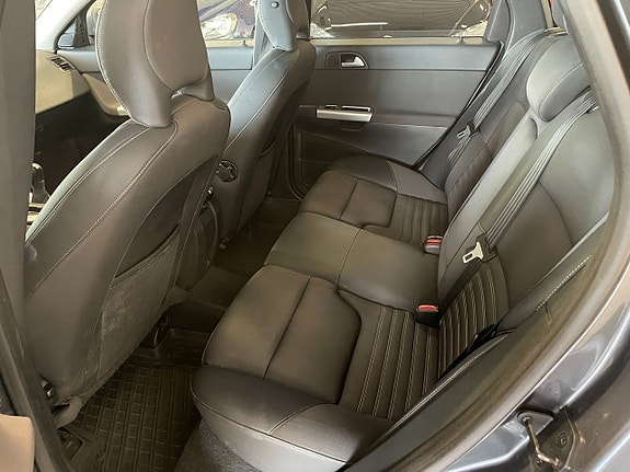 Volvo V50 8 of 8