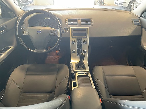 Volvo V50 5 of 8